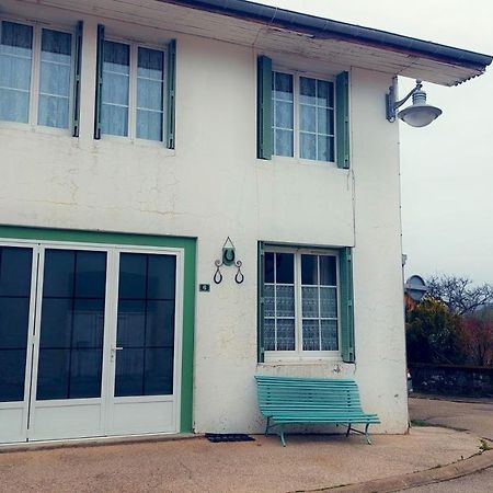 Maison Confortable Avec Vue Sur La Montagne A Charix Buitenkant foto